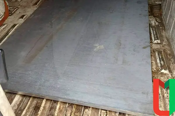 Алюминиевая плита 1200х1500х80 мм АМг2 рифлёная